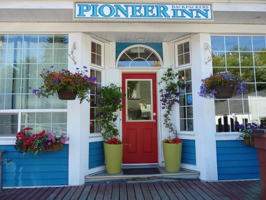 Pioneer Inns Prince Rupert Zewnętrze zdjęcie
